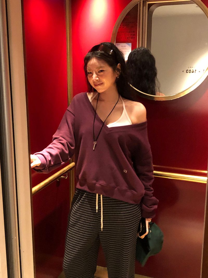 [MADE] TA DEEP V-NECK SWEATSHIRT