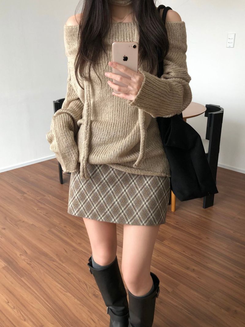 Edin Checkered Mini Skirt (2 colors)