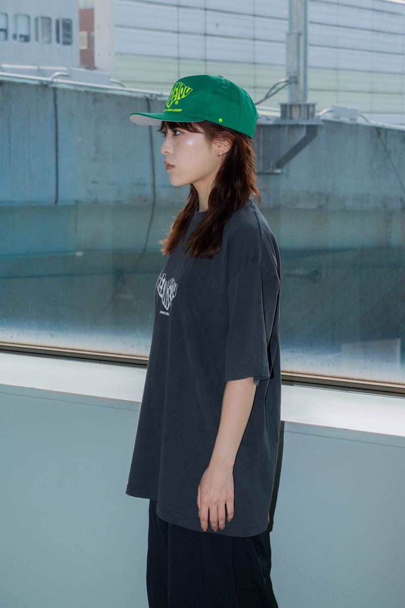 KELLY GREEN WAVY LOGO V1 CAP