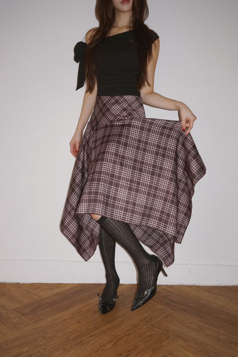 Unbalanced High Midi Checkered Skirt
