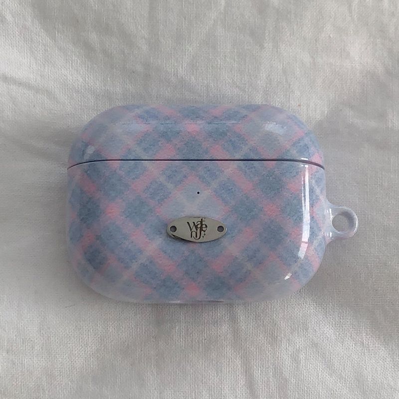 WATERJEAN（ウォータージン）の「[MADE] クラシックチェックエアポッズケース (ブルー)（スマホグッズ/小物）」