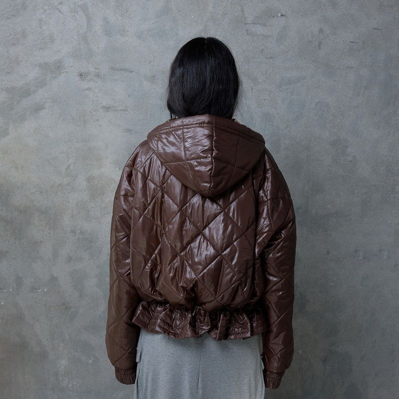 HIGH-GLOSS SCARF QUILTED JACKET