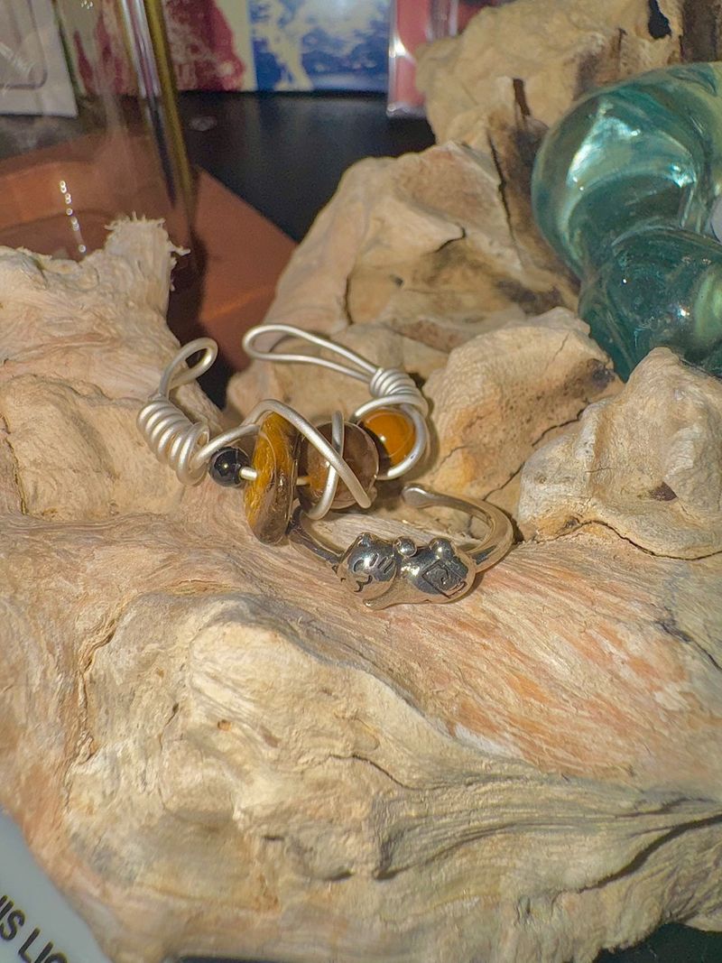 Neko ring