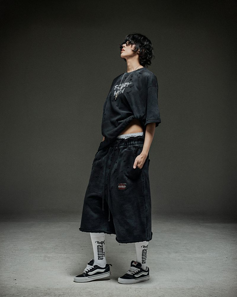 Washed destroyed bermuda P dusty black
