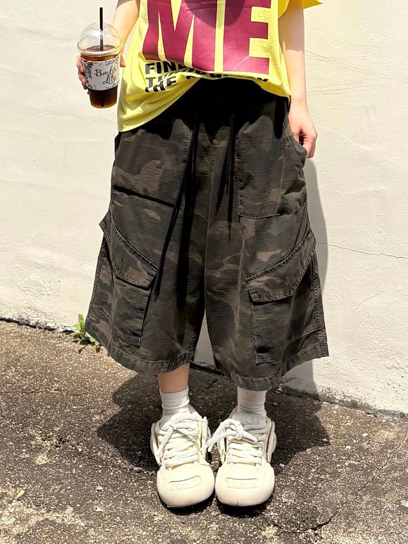 feather cargo bermuda pants