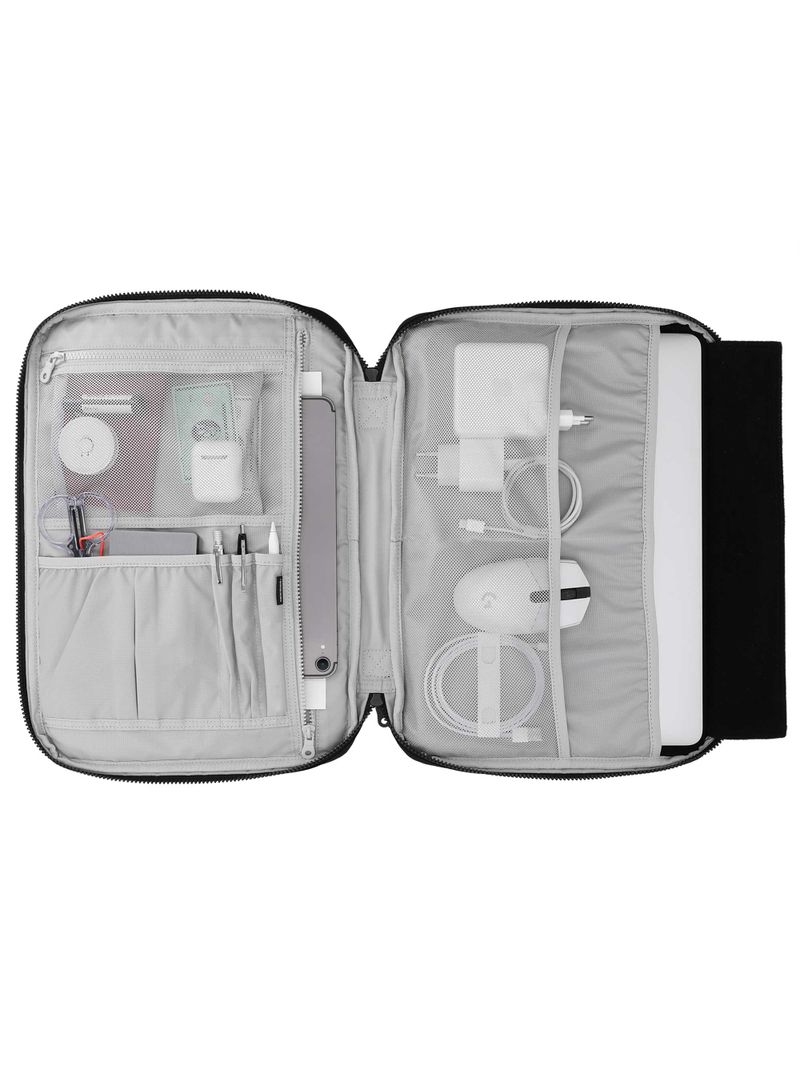 AERO LAPTOP POUCH LARGE / BLACK