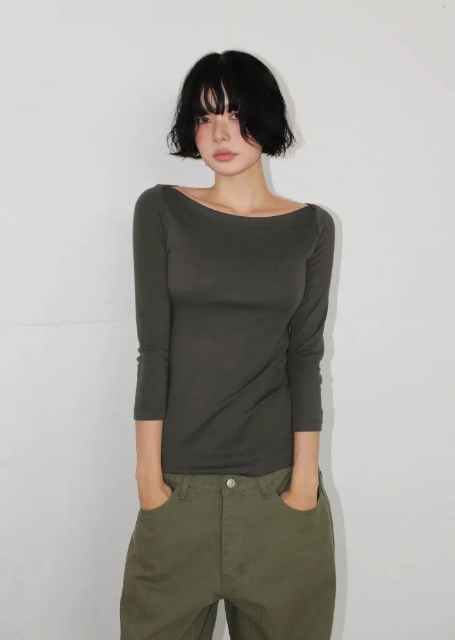 AAKE(アケ)の「TENCEL BOAT-NECK SLIM TEE(Tops)」