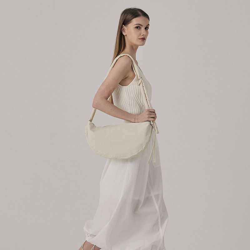 HALFMOON BAG IVORY