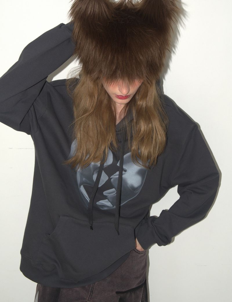 Broken Heart Hoodie GRAY