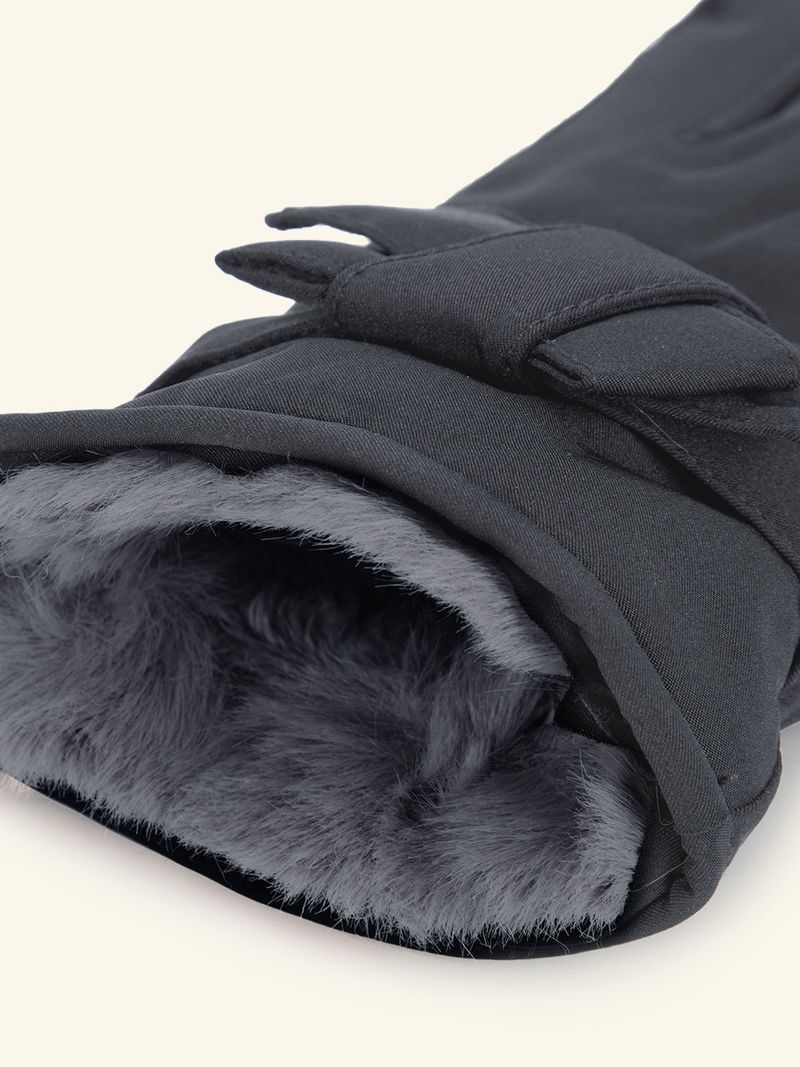 Nylon Ribbon Gloves