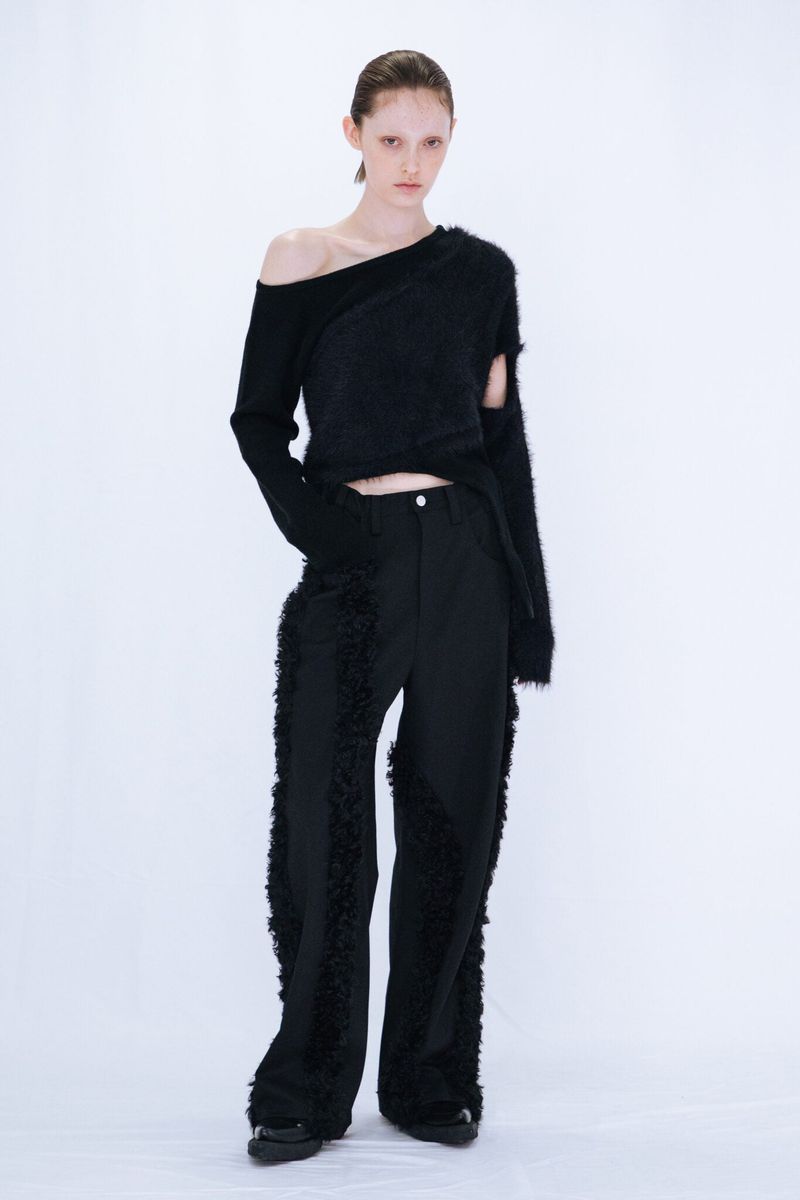 VIAVANDA（ヴィアヴァンダ）の「FUR STRAIGHT PANTS（Pants）」