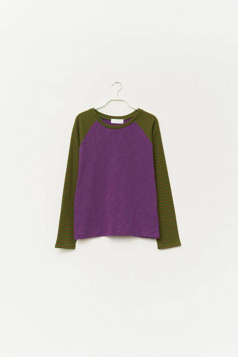 (W) Celt Color Top