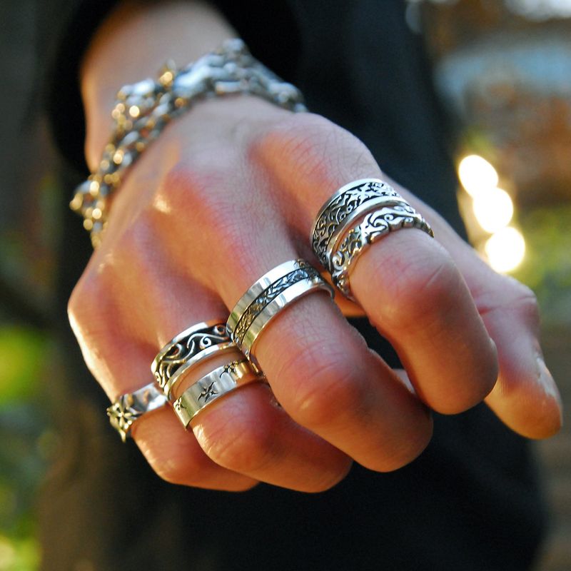 Grapevine-B1 silver ring