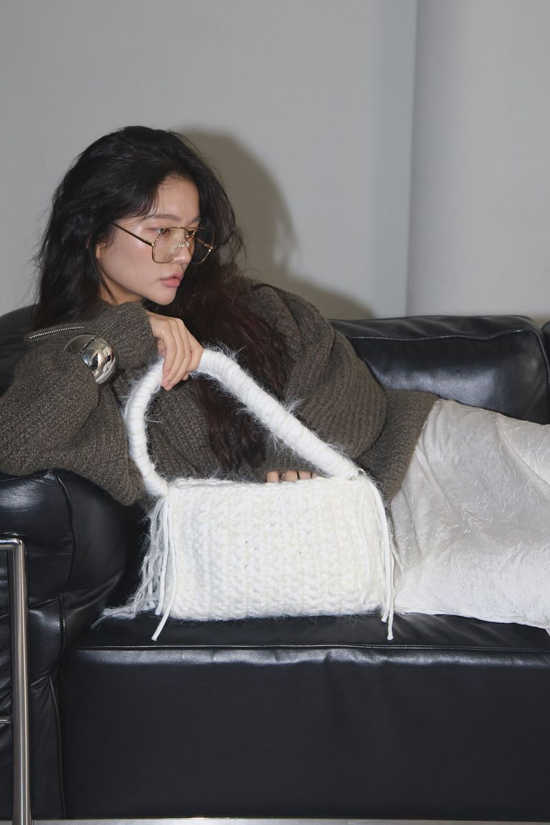 WOOLLY BAG_white
