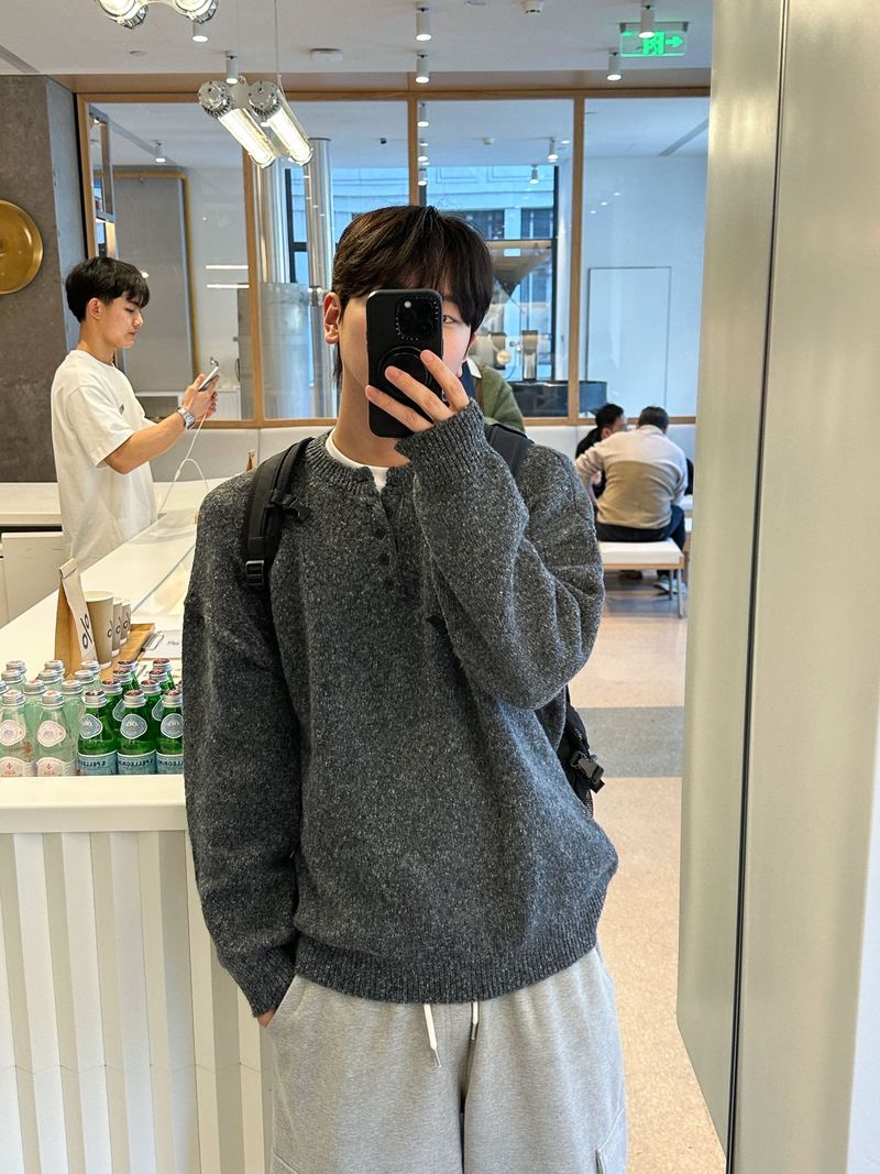 ベーシックオーバーヘンリーネックニット