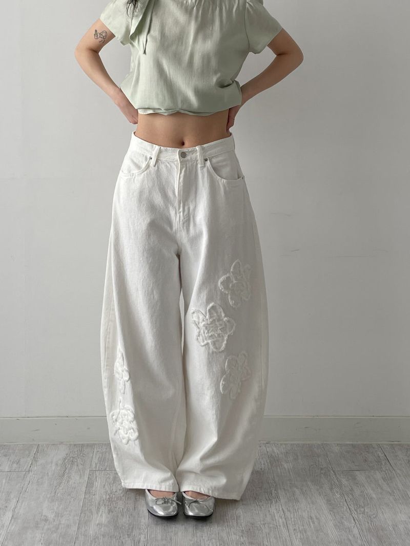 INCHANT ME(インチャントミー)の「Floral Patch Balloon Wide Pants(Pants)」
