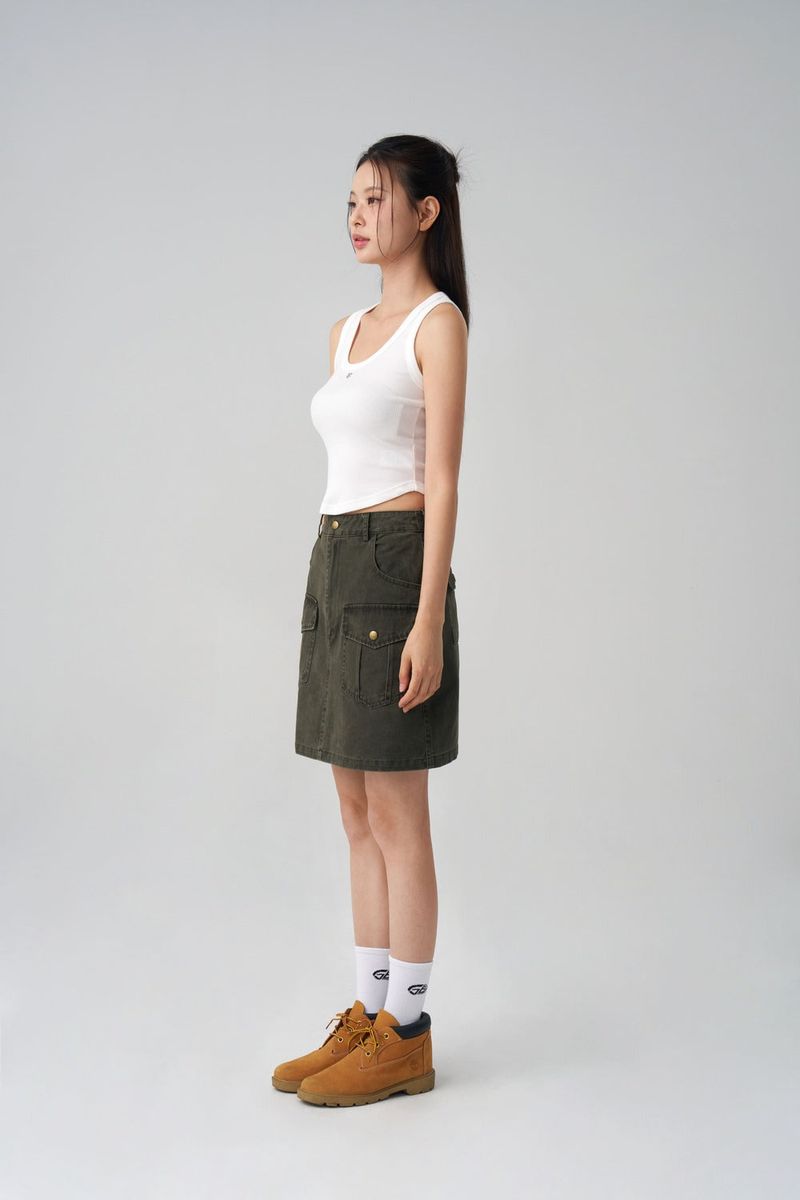 (W) over-pocket skirt