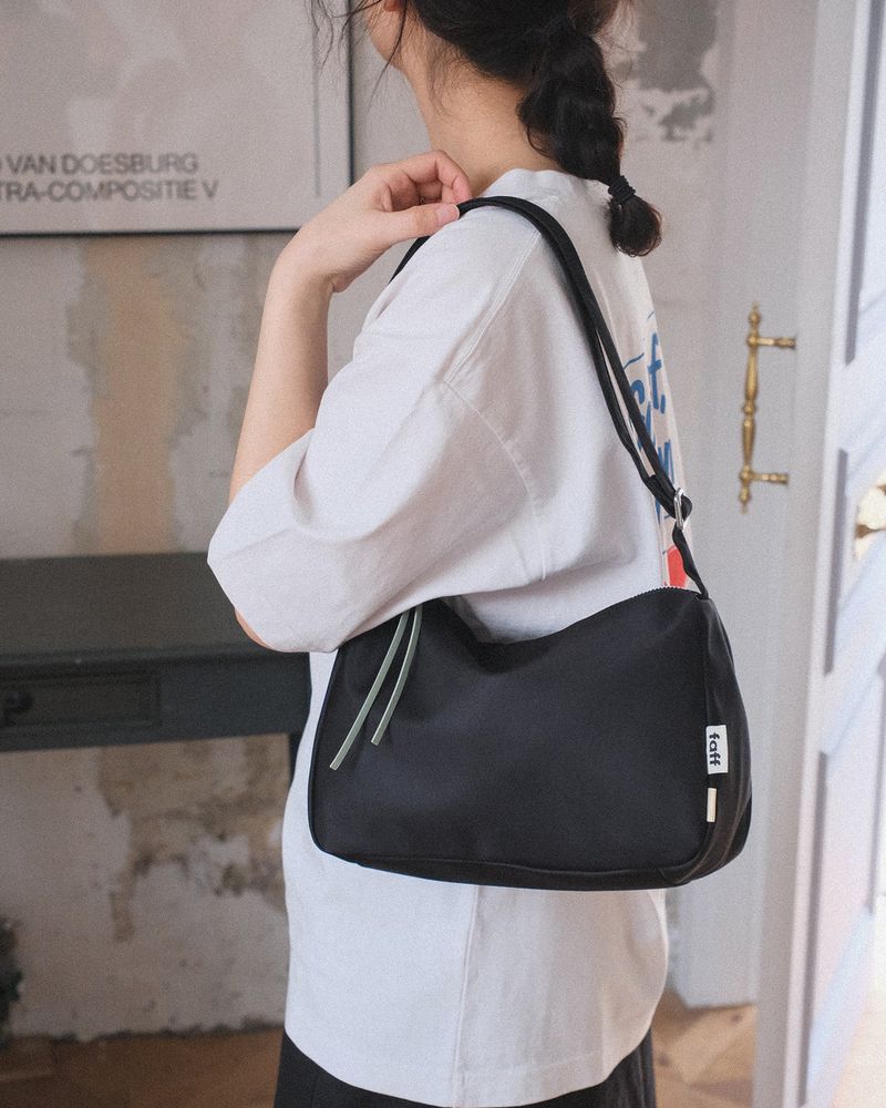 Pound bag Black