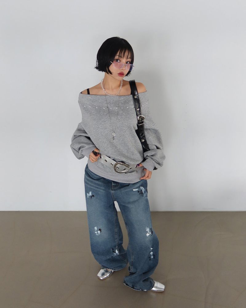 Ball stud off-shoulder sweatshirt