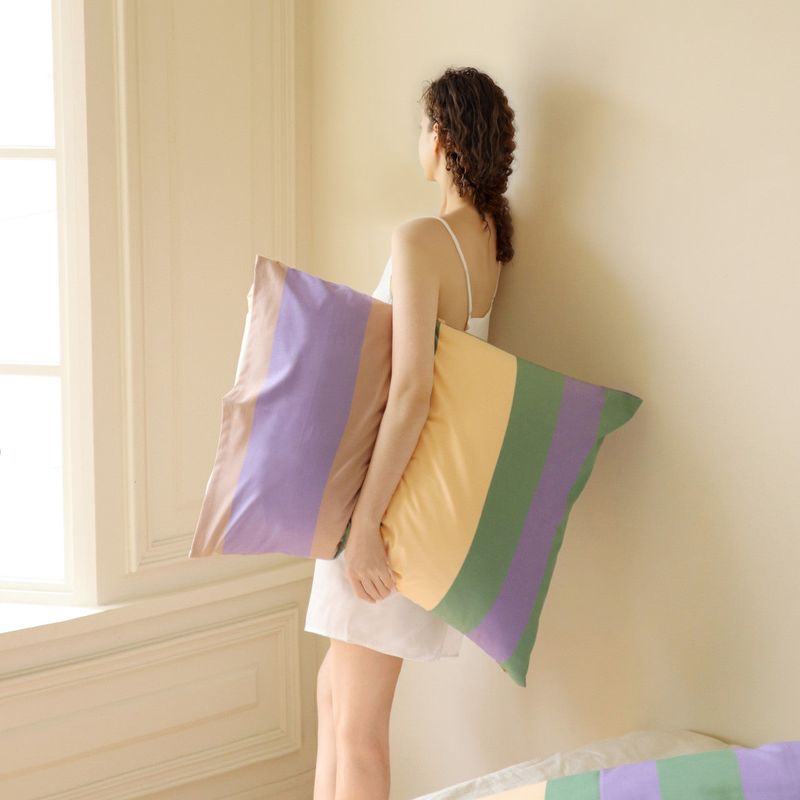 Iris green pillow case