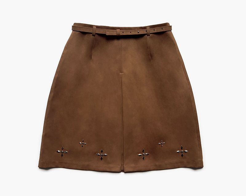 FAUX SUEDE STUDS MINI SKIRT [BROWN]