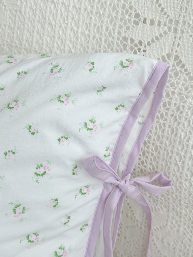 Flo ribbon string pillow cover floral pattern hotel style