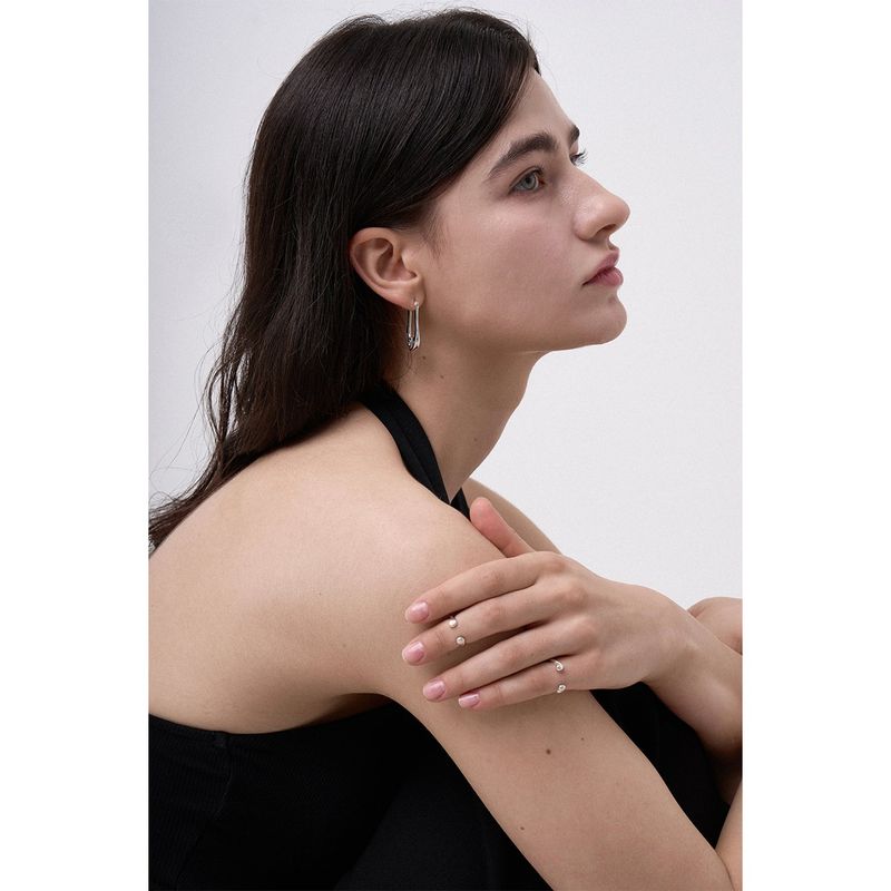 E.009/SHELL DROP EARRING