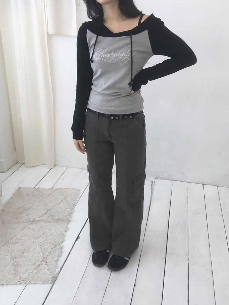 Low cargo bootcut pants