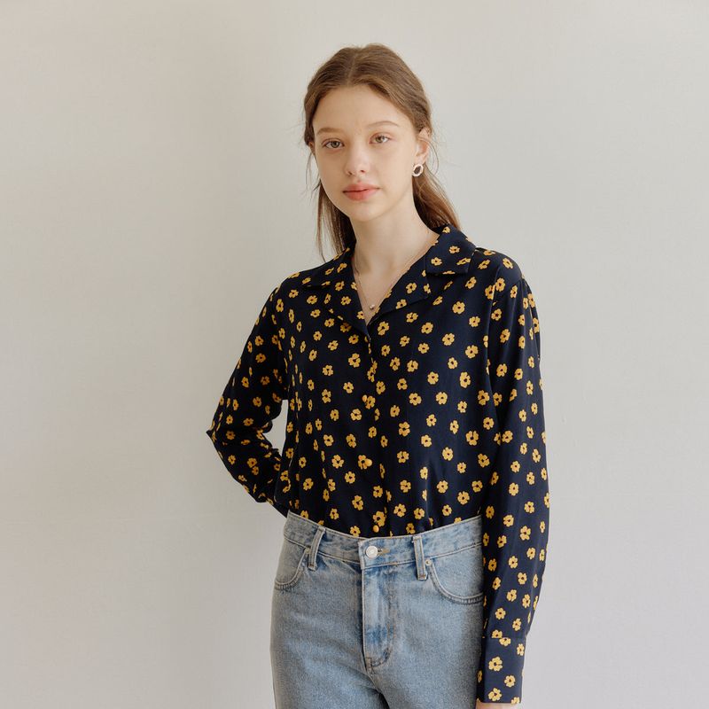 yuppe（ヤッピー）の「フラワーラインシャツ / FLOWER LINE SHIRT_NAVY（Tops）」