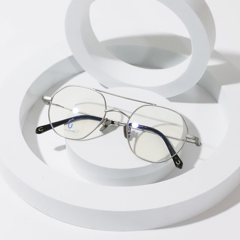 Knouun Round titanium glasses CODE. 103. A Sizzy Silver