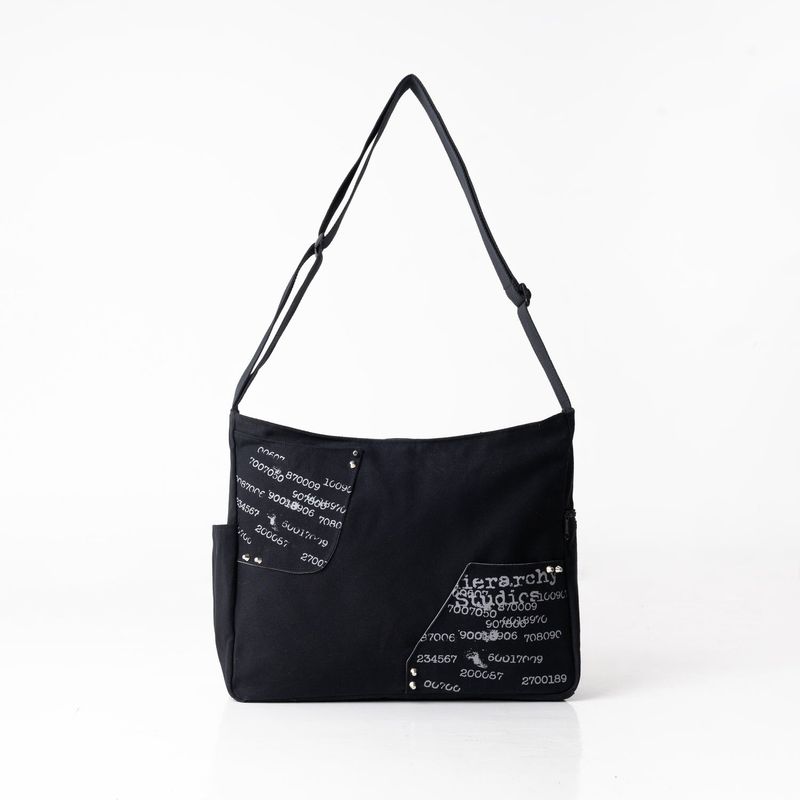 Hierarchy Studios（ヒエラルキースタジオ）の「HIERARCHY STUDIOS TYPEWRITER - Black Typewriter Bag（Bags）」