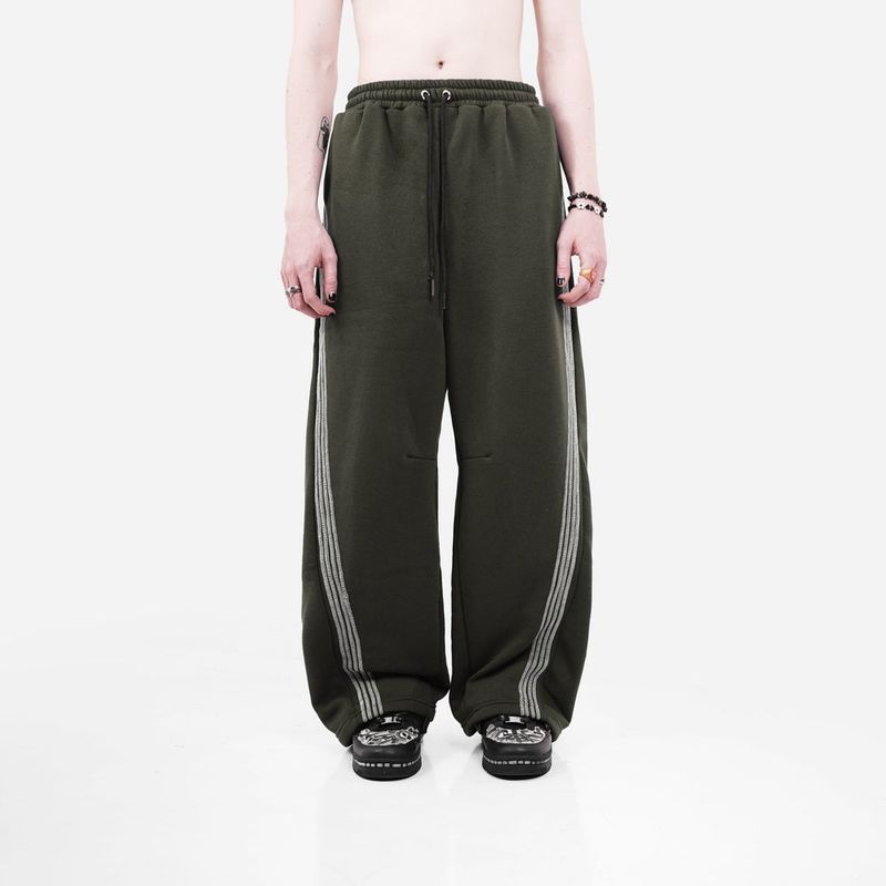 Hierarchy Studios（ヒエラルキースタジオ）の「HIERARCHY STUDIOS TMTNW - Olive Green Four Stripes Baggy Pants（Pants）」