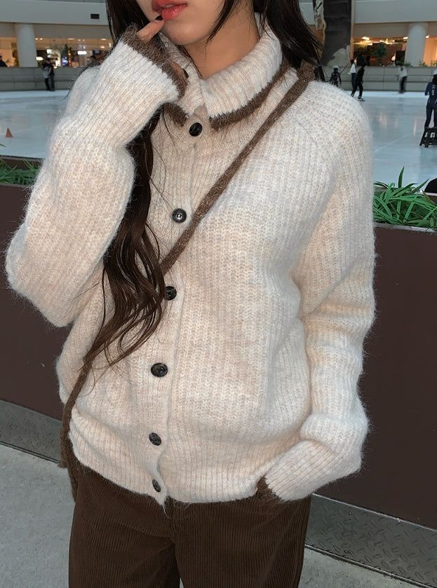 Ruggie Color Matching Collar High Neck Button Knit
