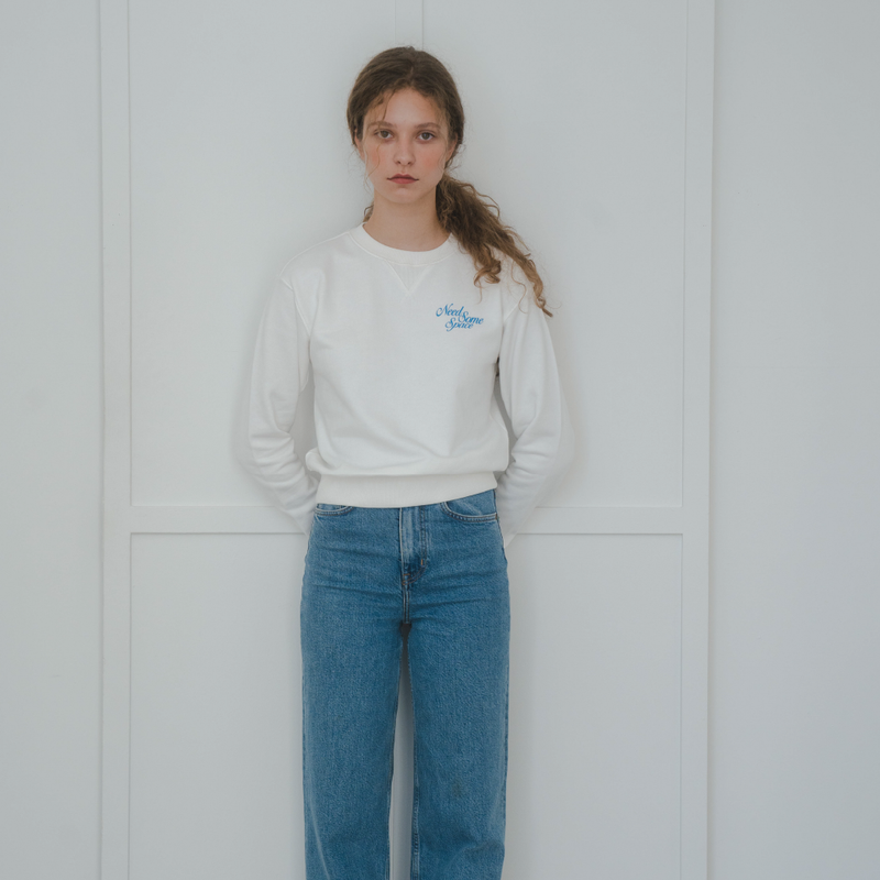 Need Some Space Sweatshirt(WHITE)