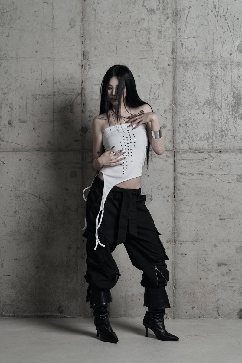 [label] studded asymmetric strap tank top WHITE
