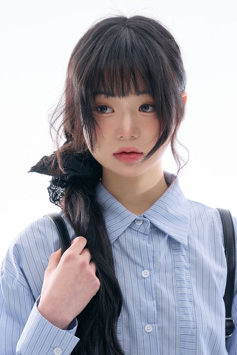 Elvie broderie scrunchie