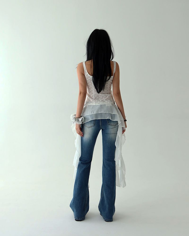 a bean button punching bustier blouse