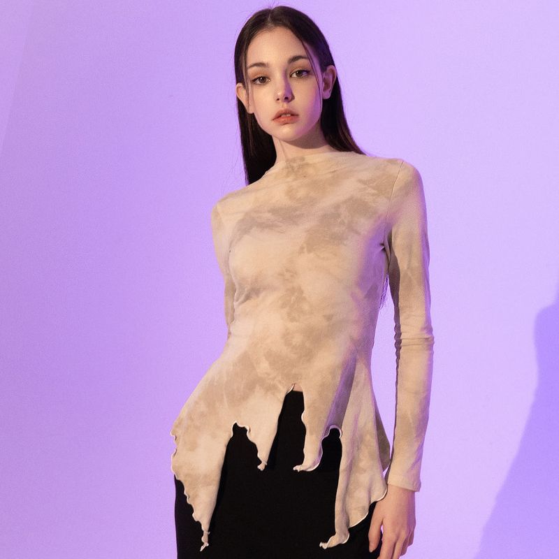 b able two(ビーエイブルトゥー)の「Tinkerbell T-shirts (BEIGE)(Tops)」
