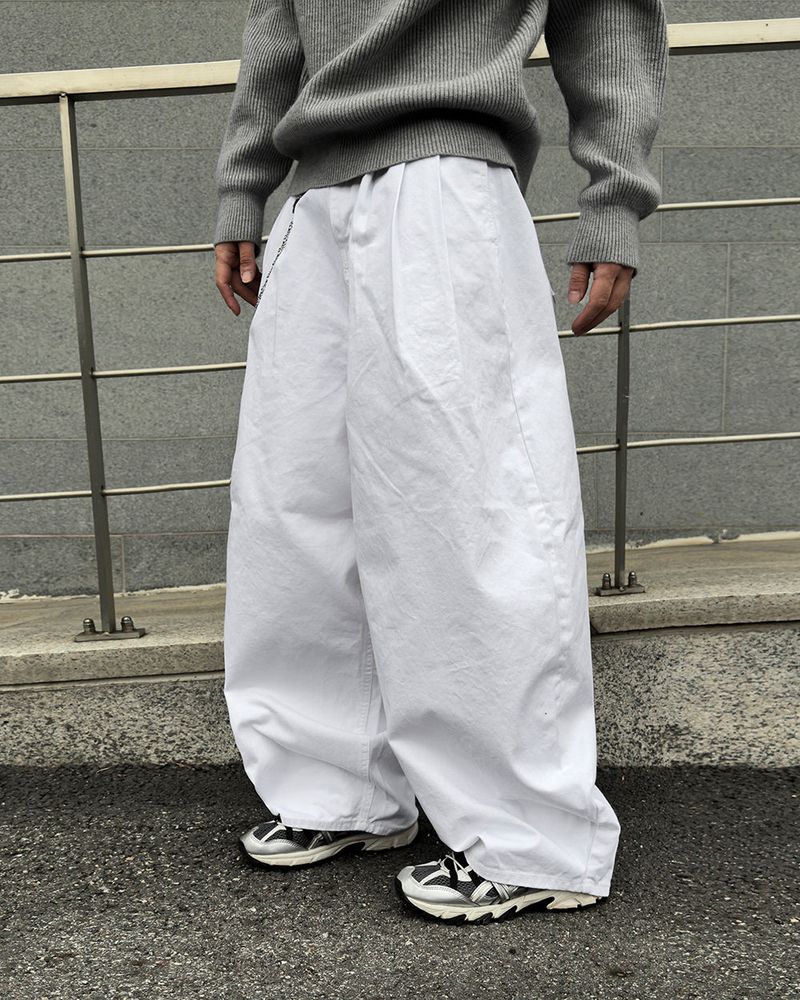 Raon Three Tuck Balloon Cotton Pants