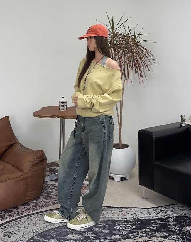 Kane Star Off-Shoulder Sweatshirt