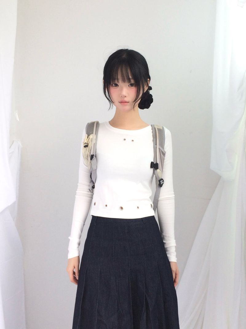 ner.ui.bin（ノエビン）の「Eyelet Cropped Punching T（Tops）」