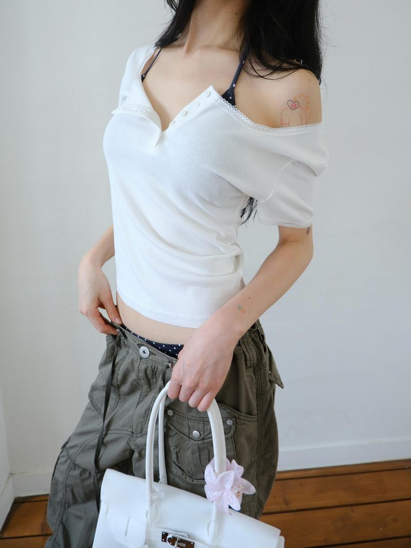 wide neck lace t