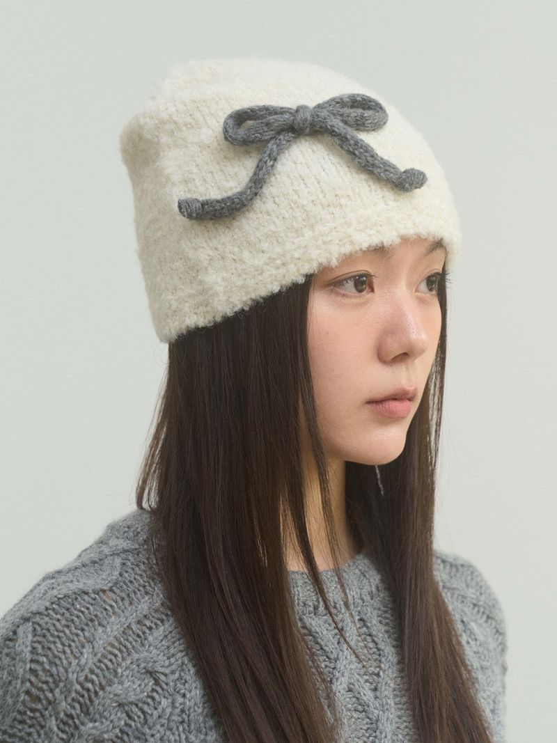 Ribbon Lettering Beanie - Ivory