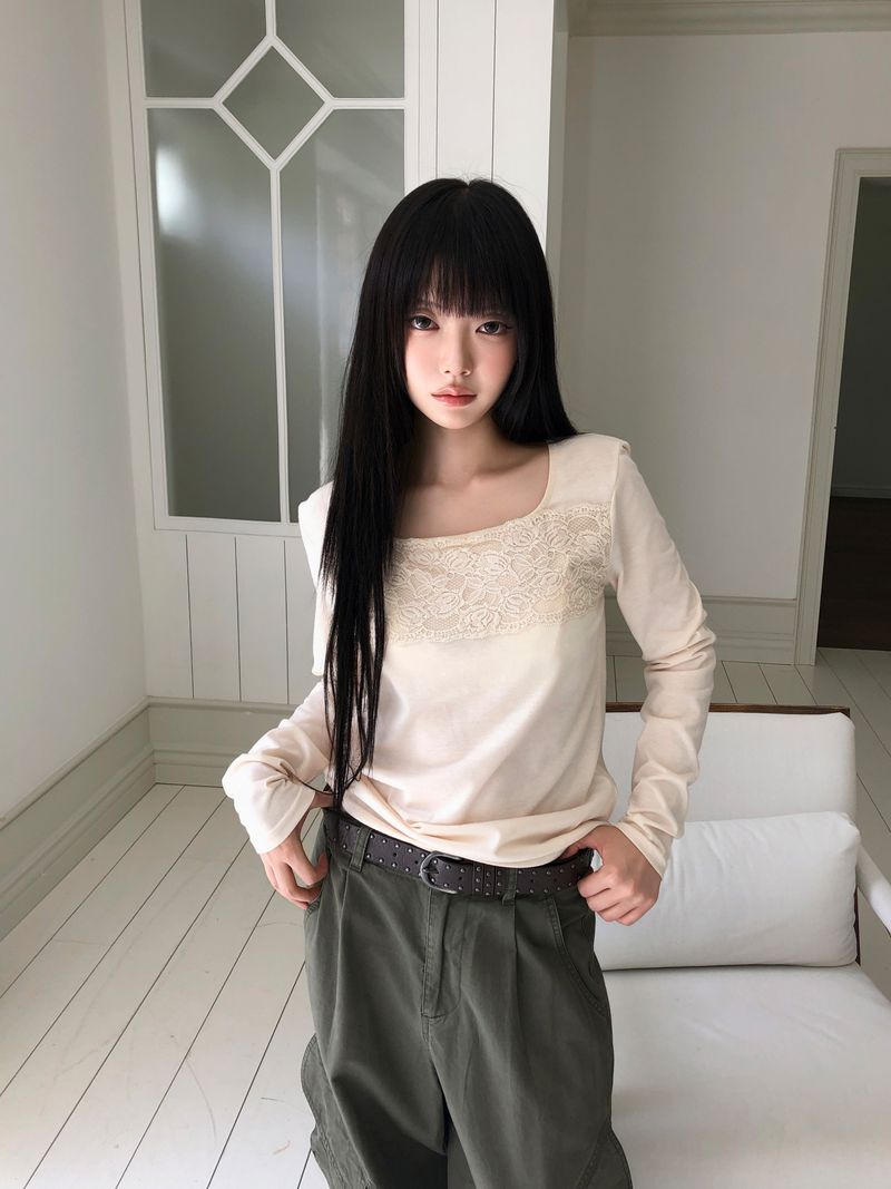 WONDER WONDER（ワンダーワンダー）の「Ea Lace Long Sleeve T-Shirt（Tops）」