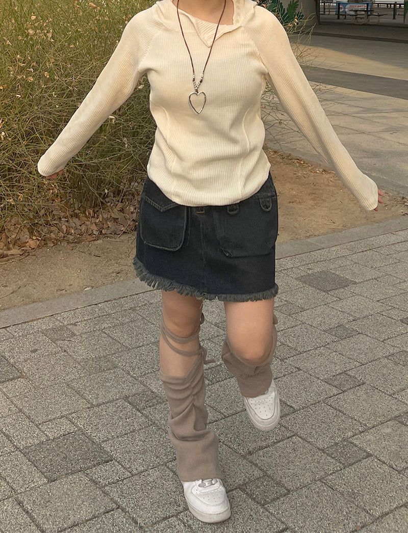 Waffle cut diagonal knit hood