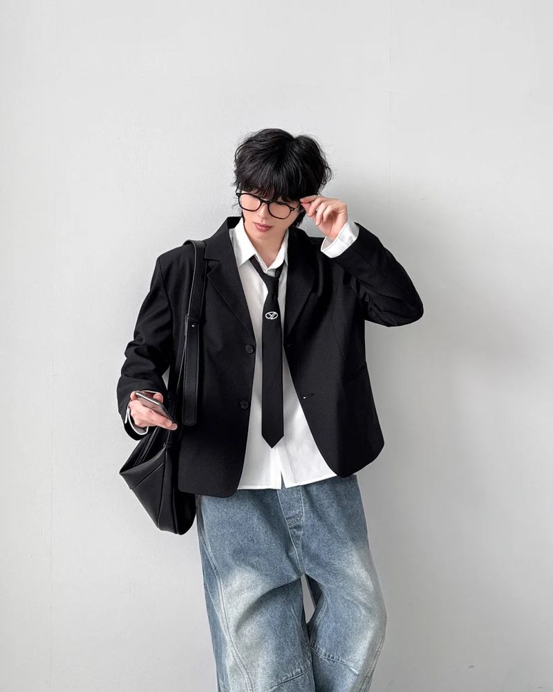 Odd Basic Cropped Shirt