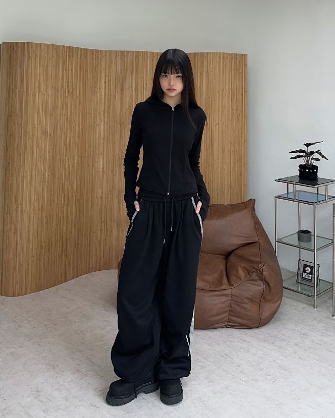 Riel Stitch Slim Hood Zip-Up