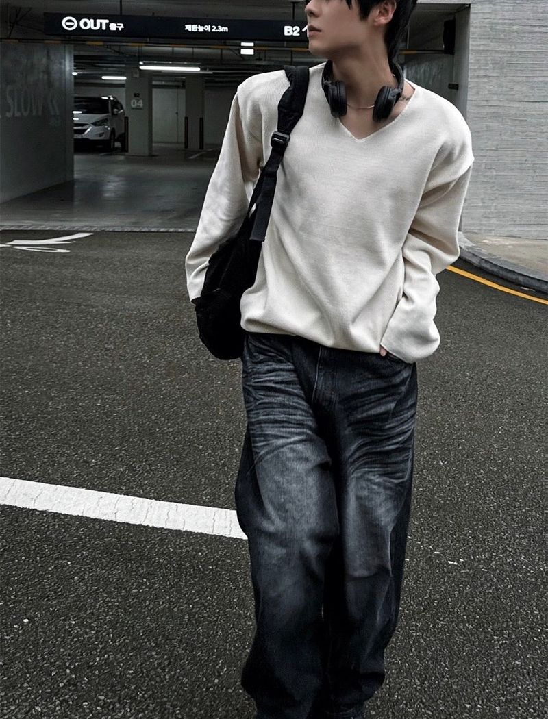 Breen V-Neck Deck Knitwear