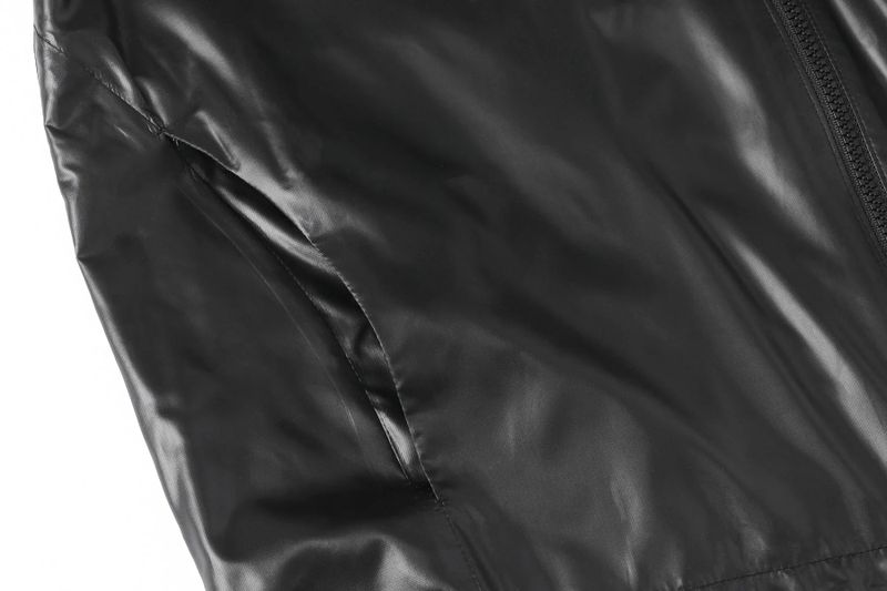 Athletic windbreaker - black