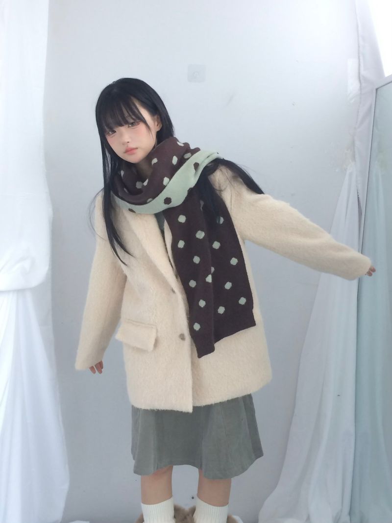 Hairy cream jacket